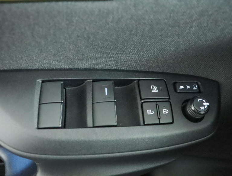 Toyota Yaris Cross - 1.5 Hybrid Adventure 29