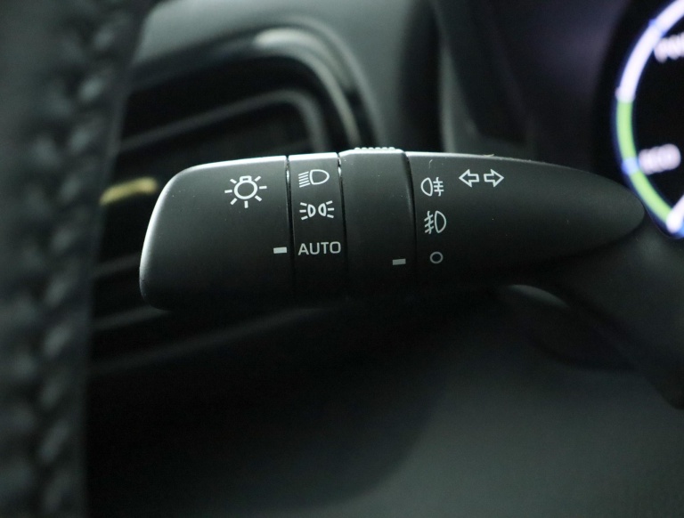 Toyota Yaris Cross - 1.5 Hybrid Adventure 31