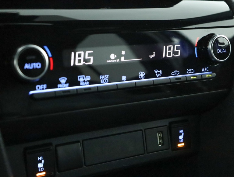 Toyota Yaris Cross - 1.5 Hybrid Adventure 7