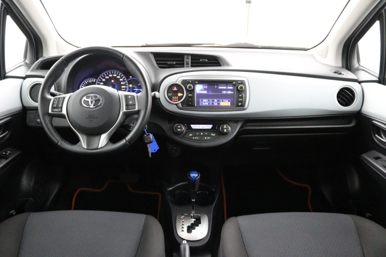 Toyota Yaris - 1.5 Full Hybrid Aspiration 11