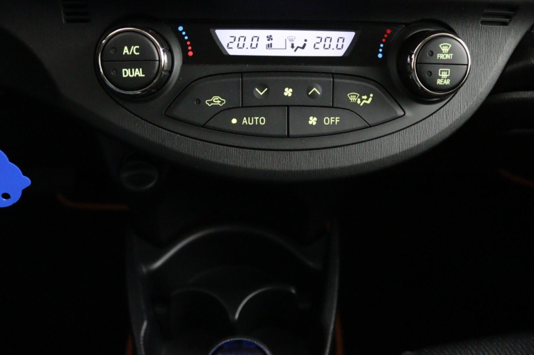 Toyota Yaris - 1.5 Full Hybrid Aspiration 16