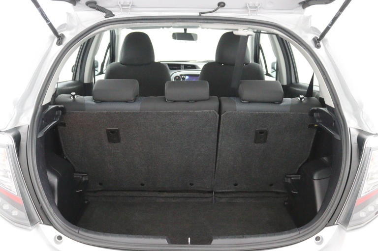 Toyota Yaris - 1.5 Full Hybrid Aspiration 28