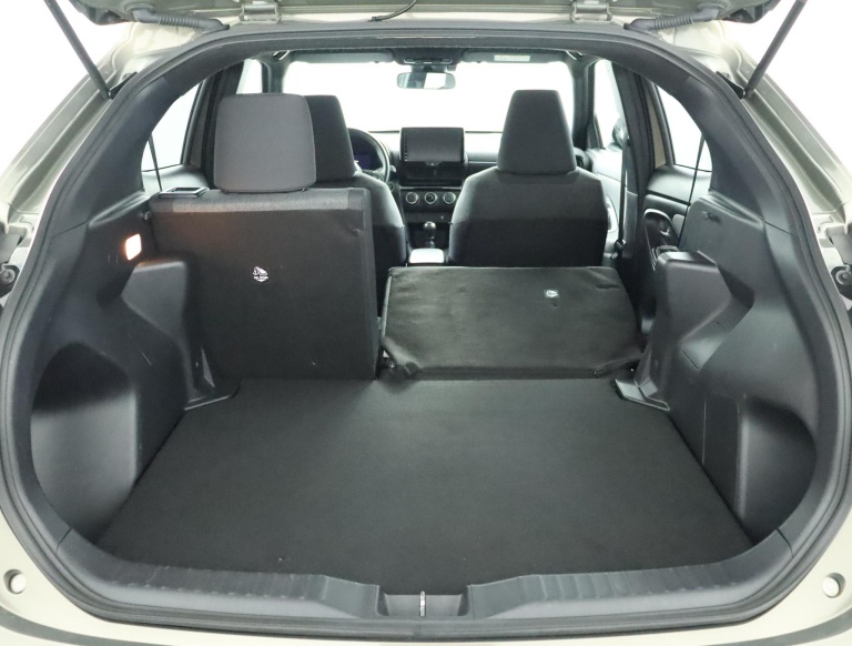 Toyota Yaris Cross - 1.5 VVT-I First Edition 24