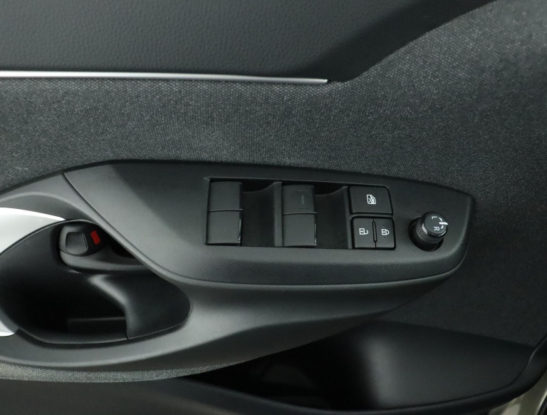 Toyota Yaris Cross - 1.5 VVT-I First Edition 28