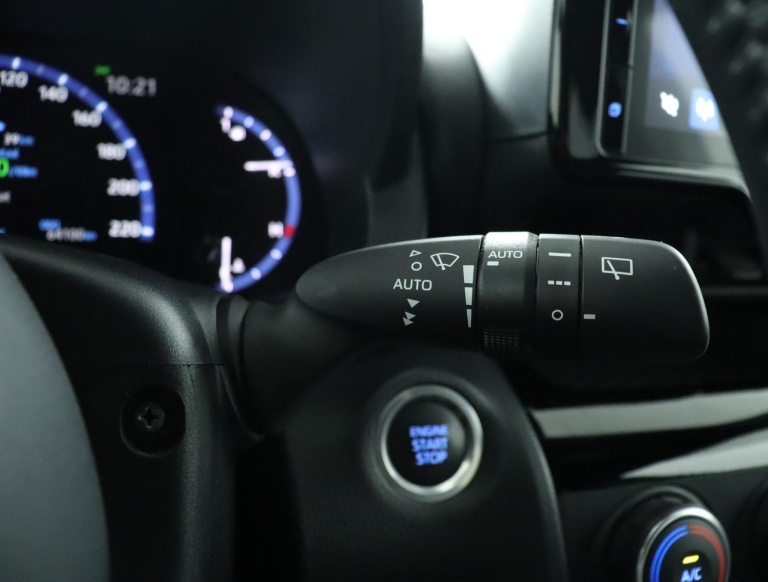 Toyota Yaris Cross - 1.5 VVT-I First Edition 31