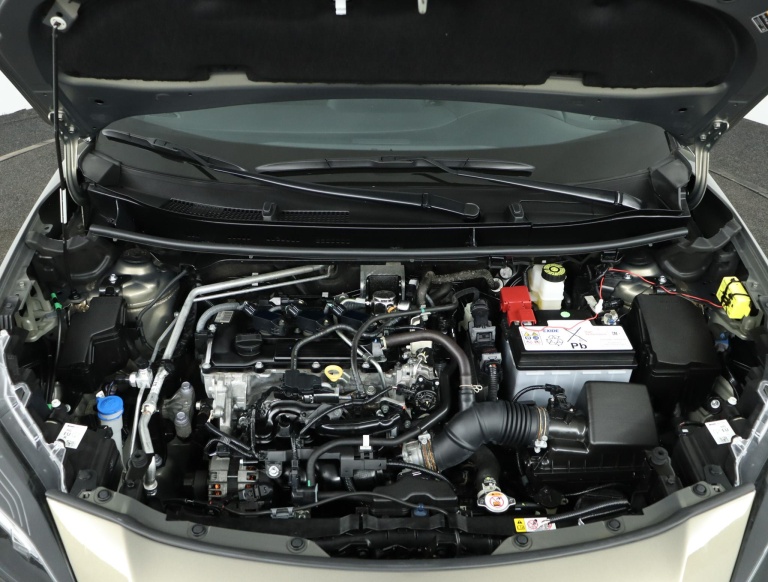 Toyota Yaris Cross - 1.5 VVT-I First Edition 34