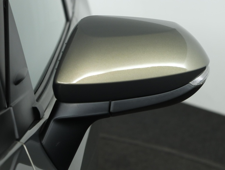 Toyota Yaris Cross - 1.5 VVT-I First Edition 37