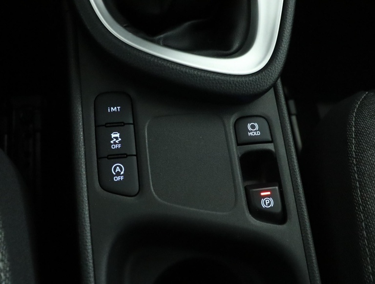 Toyota Yaris Cross - 1.5 VVT-I First Edition 56