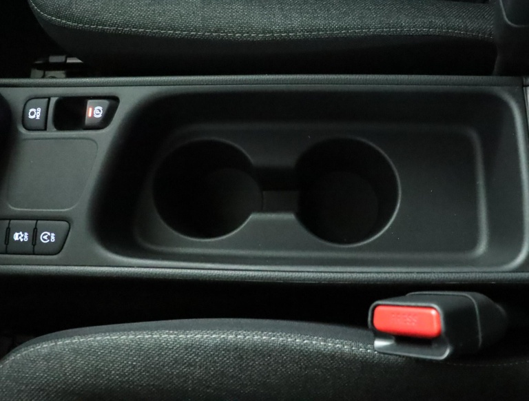 Toyota Yaris Cross - 1.5 VVT-I First Edition 57