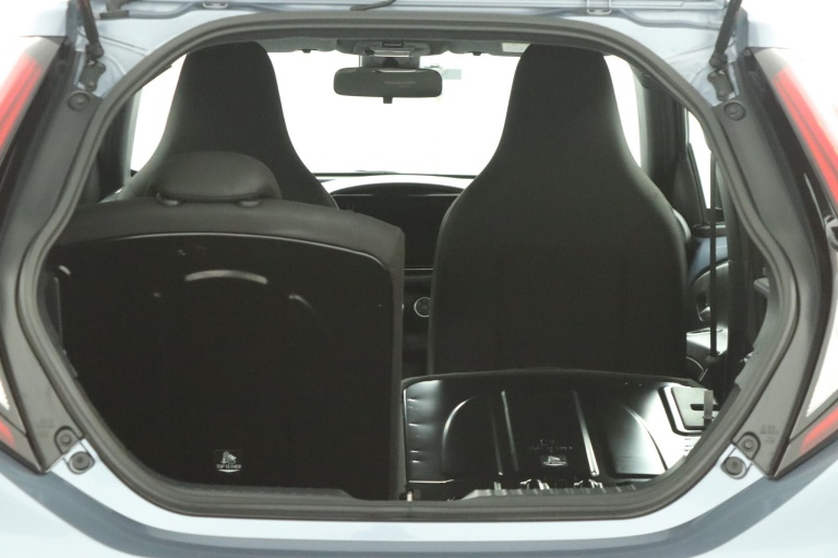 Toyota Aygo X - 1.0 VVT-i MT Play 25