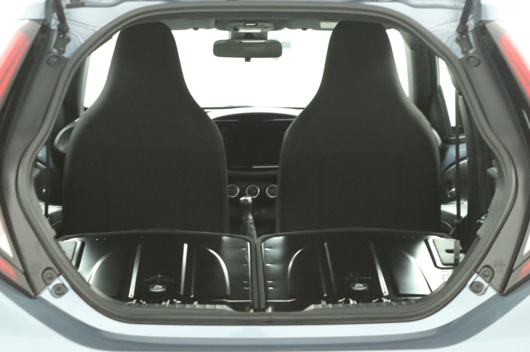 Toyota Aygo X - 1.0 VVT-i MT Play 26