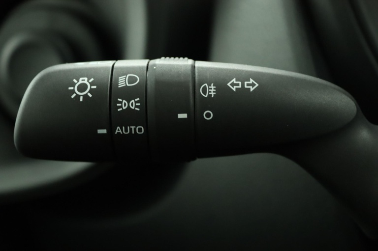 Toyota Aygo X - 1.0 VVT-i MT Play 30