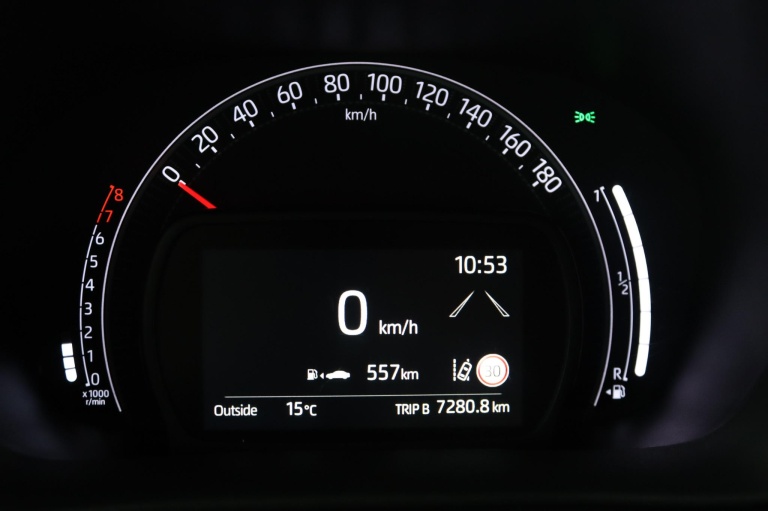 Toyota Aygo X - 1.0 VVT-i MT Play 43
