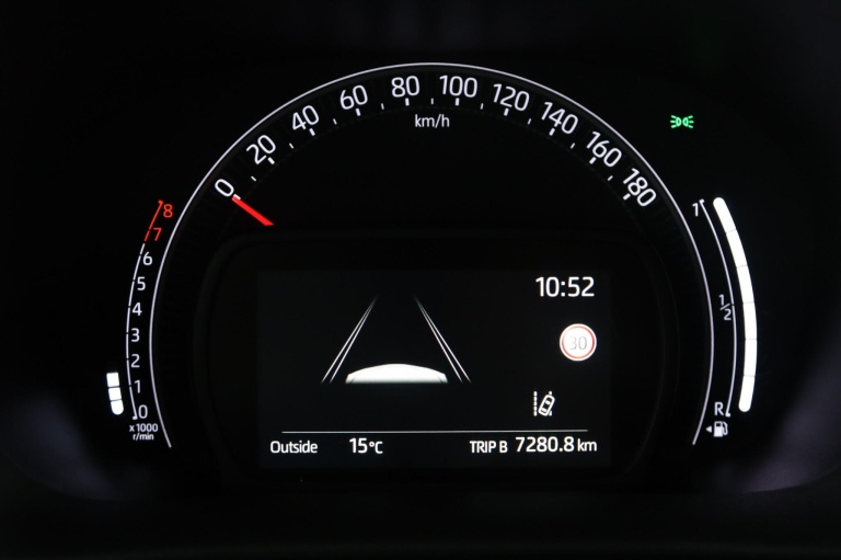 Toyota Aygo X - 1.0 VVT-i MT Play 49