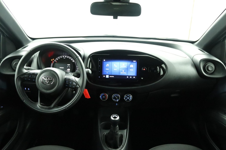 Toyota Aygo X - 1.0 VVT-i MT Play 59