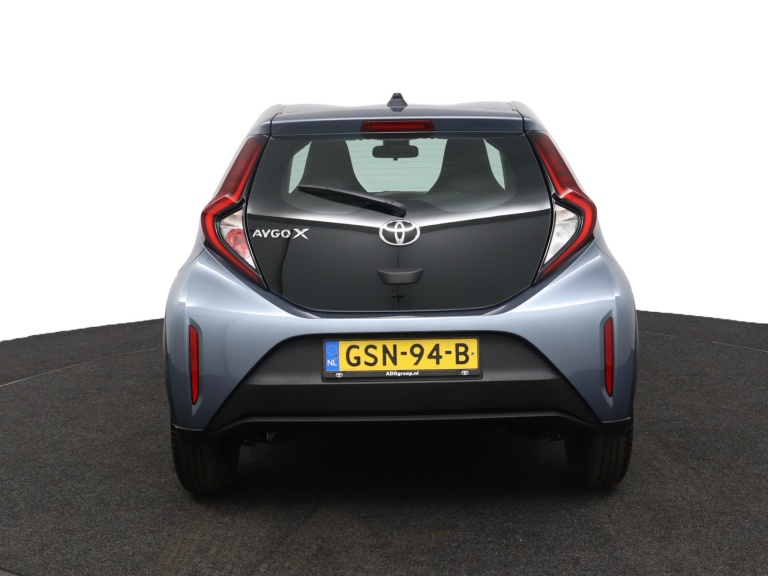 Toyota Aygo X - 1.0 VVT-i MT Play 64