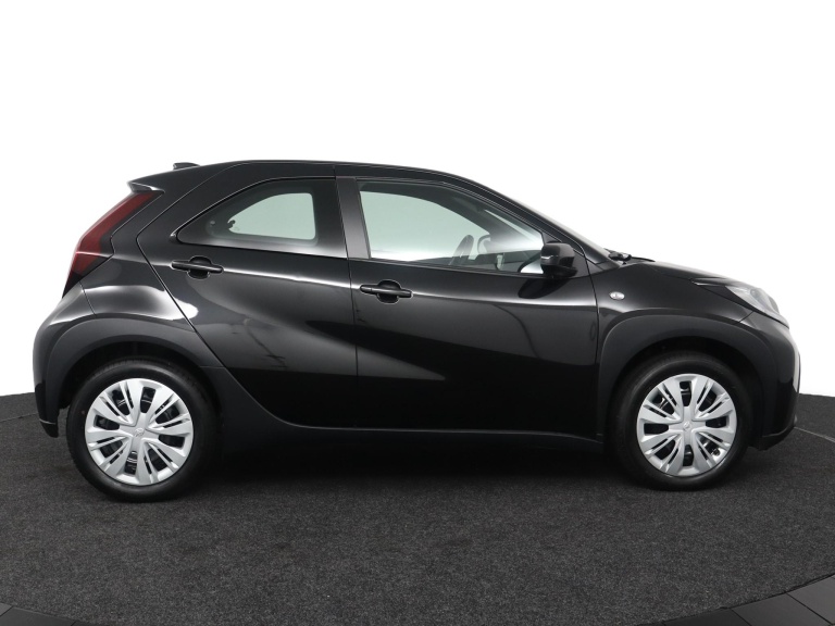 Toyota Aygo X - 1.0 VVT-i MT Play 13