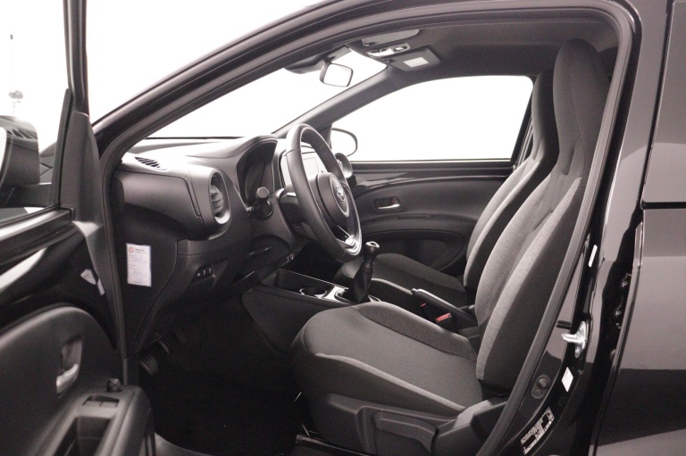 Toyota Aygo X - 1.0 VVT-i MT Play 17