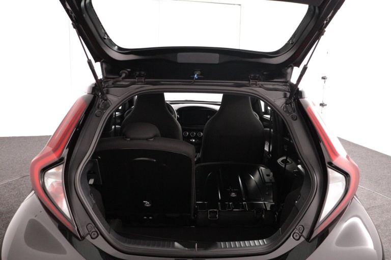 Toyota Aygo X - 1.0 VVT-i MT Play 23
