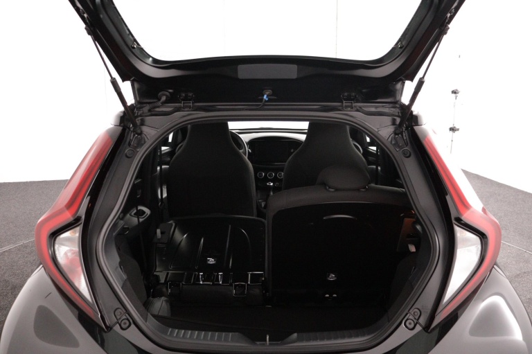 Toyota Aygo X - 1.0 VVT-i MT Play 25