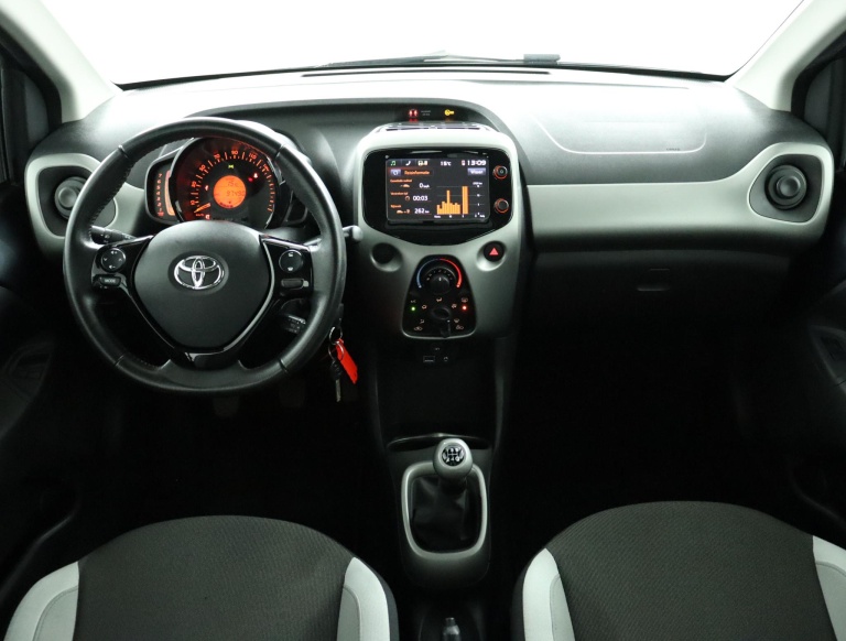Toyota Aygo - 1.0 VVT-i x-play 4