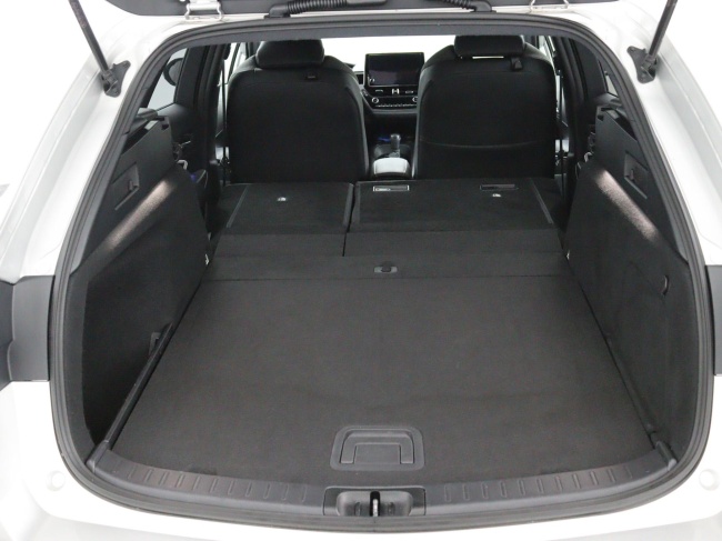 Toyota Corolla Touring Sports - 2.0 Hybrid Dynamic