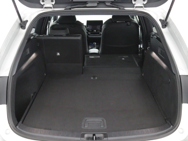 Toyota Corolla Touring Sports - 2.0 Hybrid Dynamic