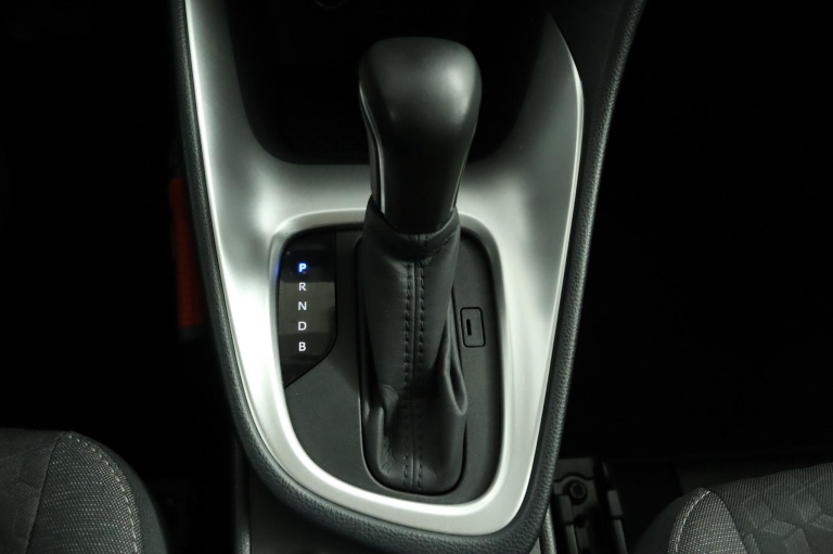 Toyota Yaris - 1.5 Hybrid Active 27
