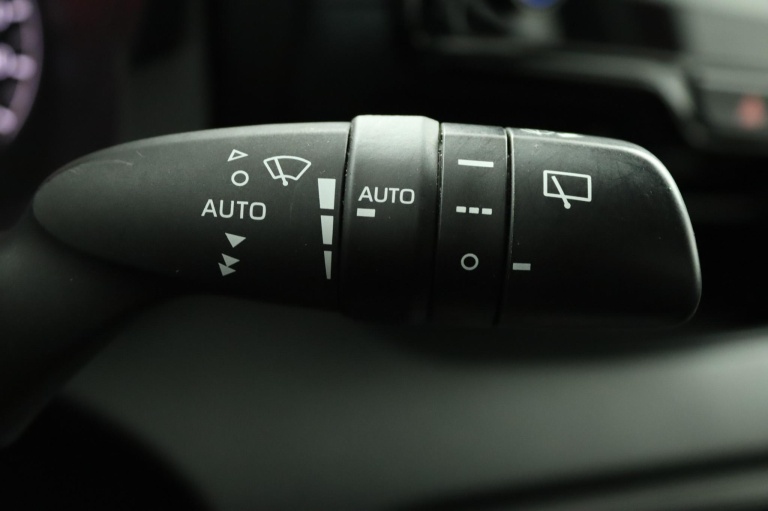 Toyota Yaris - 1.5 Hybrid Active 31