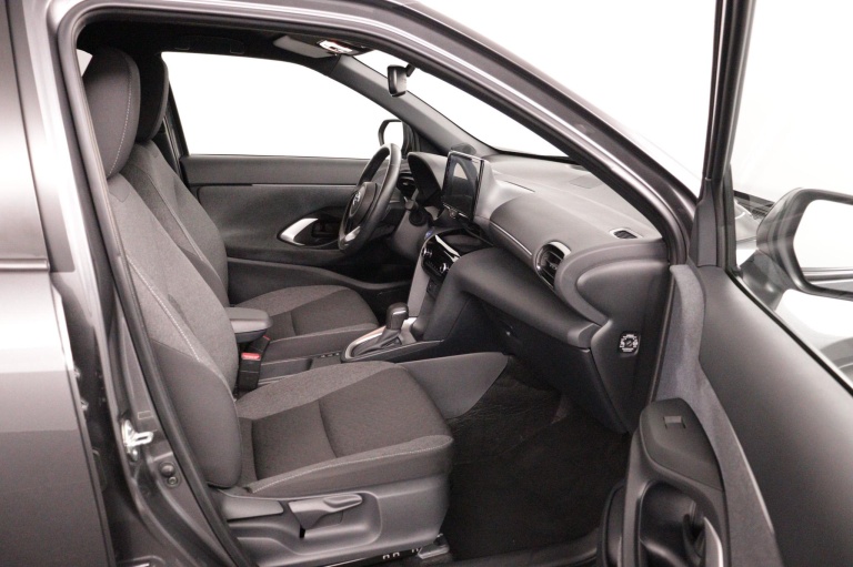 Toyota Yaris Cross - 1.5 Hybrid First Edition 19