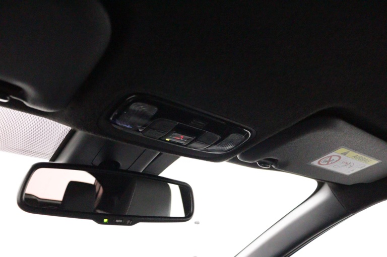 Toyota Yaris Cross - 1.5 Hybrid First Edition 32