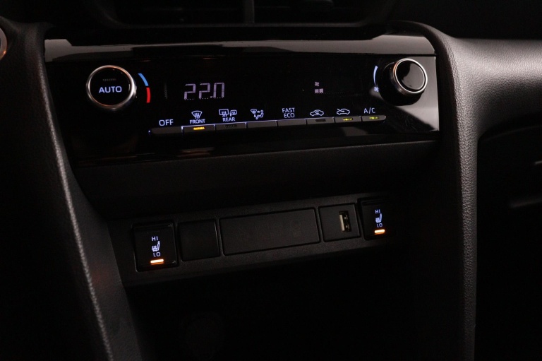 Toyota Yaris Cross - 1.5 Hybrid First Edition 6