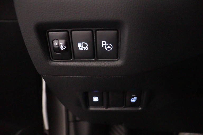 Toyota C-HR - 1.8 Hybrid Style Limited 29
