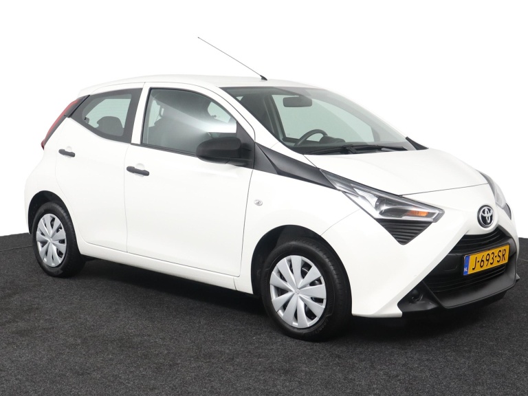 Toyota Aygo - 1.0 VVT-i x-fun 13