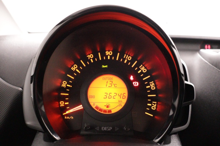 Toyota Aygo - 1.0 VVT-i x-fun 6