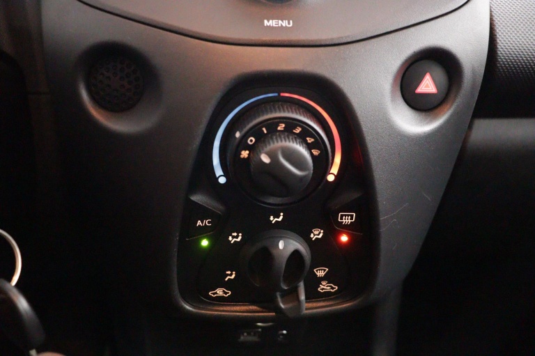 Toyota Aygo - 1.0 VVT-i x-fun 7