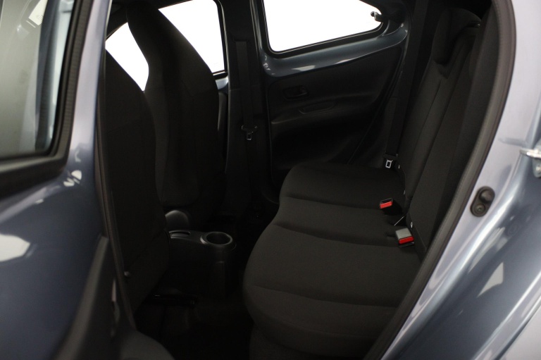 Toyota Aygo X - 1.0 VVT-i MT Play 18