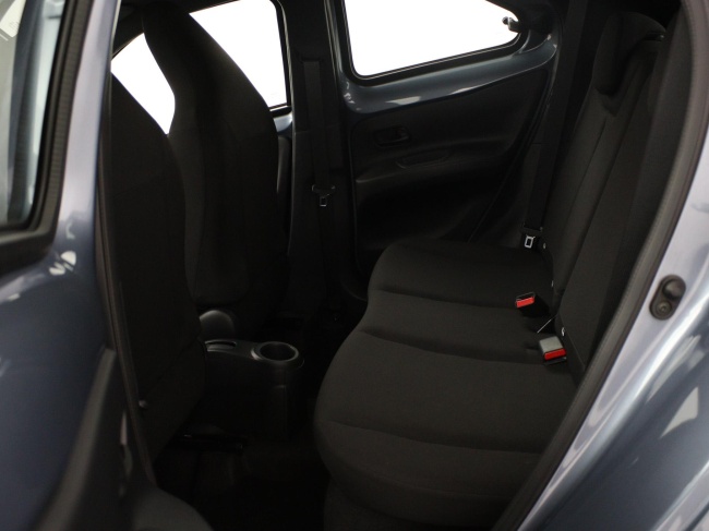 Toyota Aygo X - 1.0 VVT-i MT Play