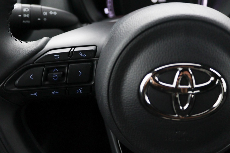 Toyota Aygo X - 1.0 VVT-i MT Play 19