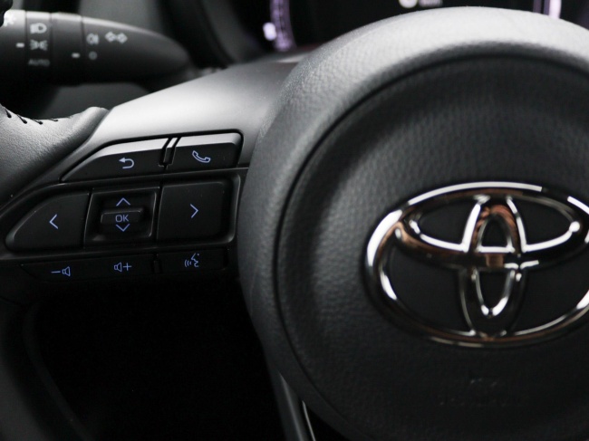 Toyota Aygo X - 1.0 VVT-i MT Play