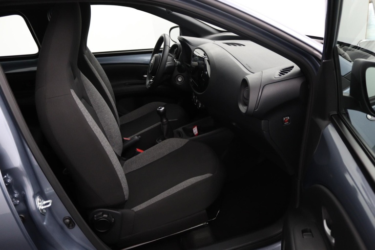 Toyota Aygo X - 1.0 VVT-i MT Play 22