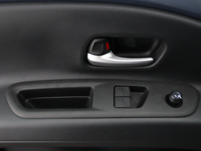 Toyota Aygo X - 1.0 VVT-i MT Play