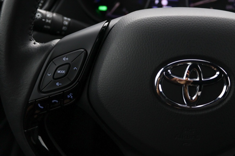 Toyota C-HR - 1.8 Hybrid Style 19