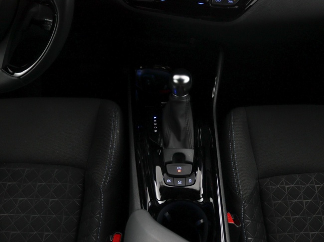 Toyota C-HR - 1.8 Hybrid Style