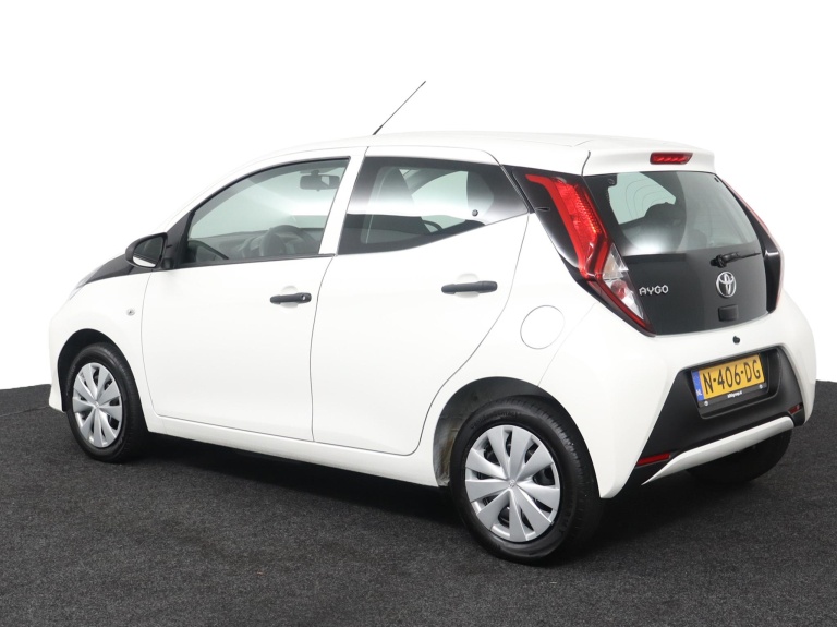 Toyota Aygo - 1.0 VVT-i x-fun 11