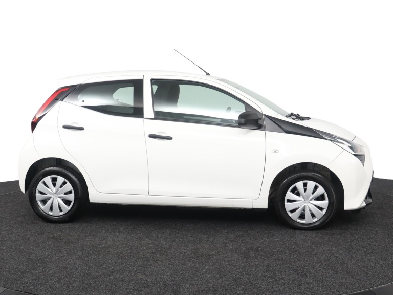 Toyota Aygo - 1.0 VVT-i x-fun 12