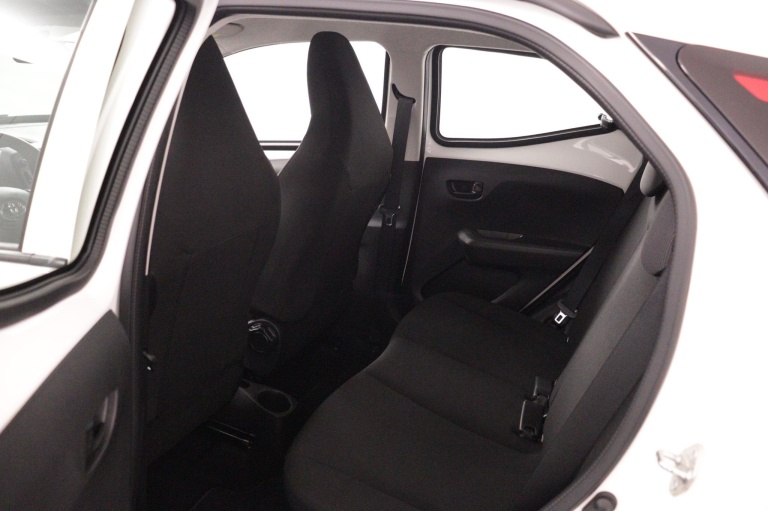Toyota Aygo - 1.0 VVT-i x-fun 17