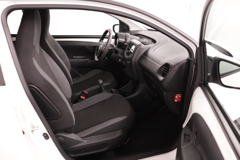 Toyota Aygo - 1.0 VVT-i x-fun 19