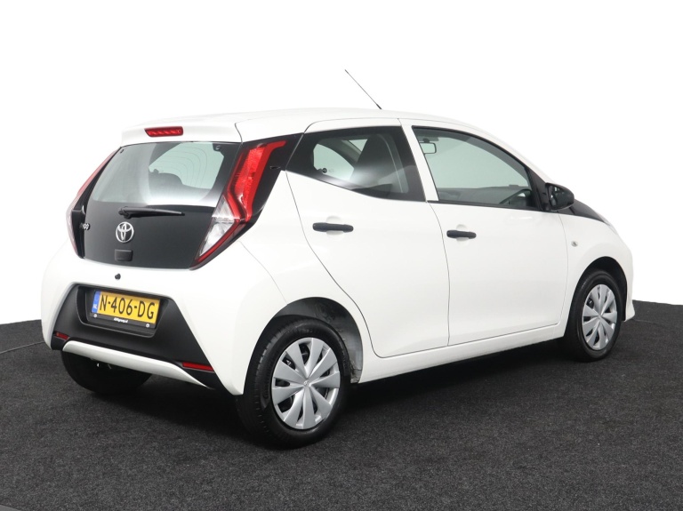 Toyota Aygo - 1.0 VVT-i x-fun 2