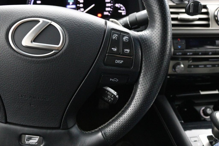 Lexus LS - 600h F Sport Line 20
